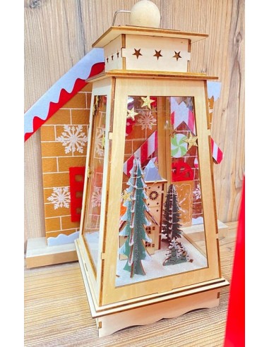 LANTERNA IN LEGNO CON LUCINE 30cm